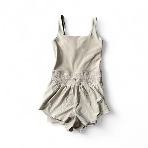 Abercrombie & Fitch YPB SculptLUX Hybrid Flyaway Tennis Gym Athleisure Romper - Picture 2 of 4